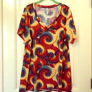 LuLaRoe Christy t-shirt, Like New